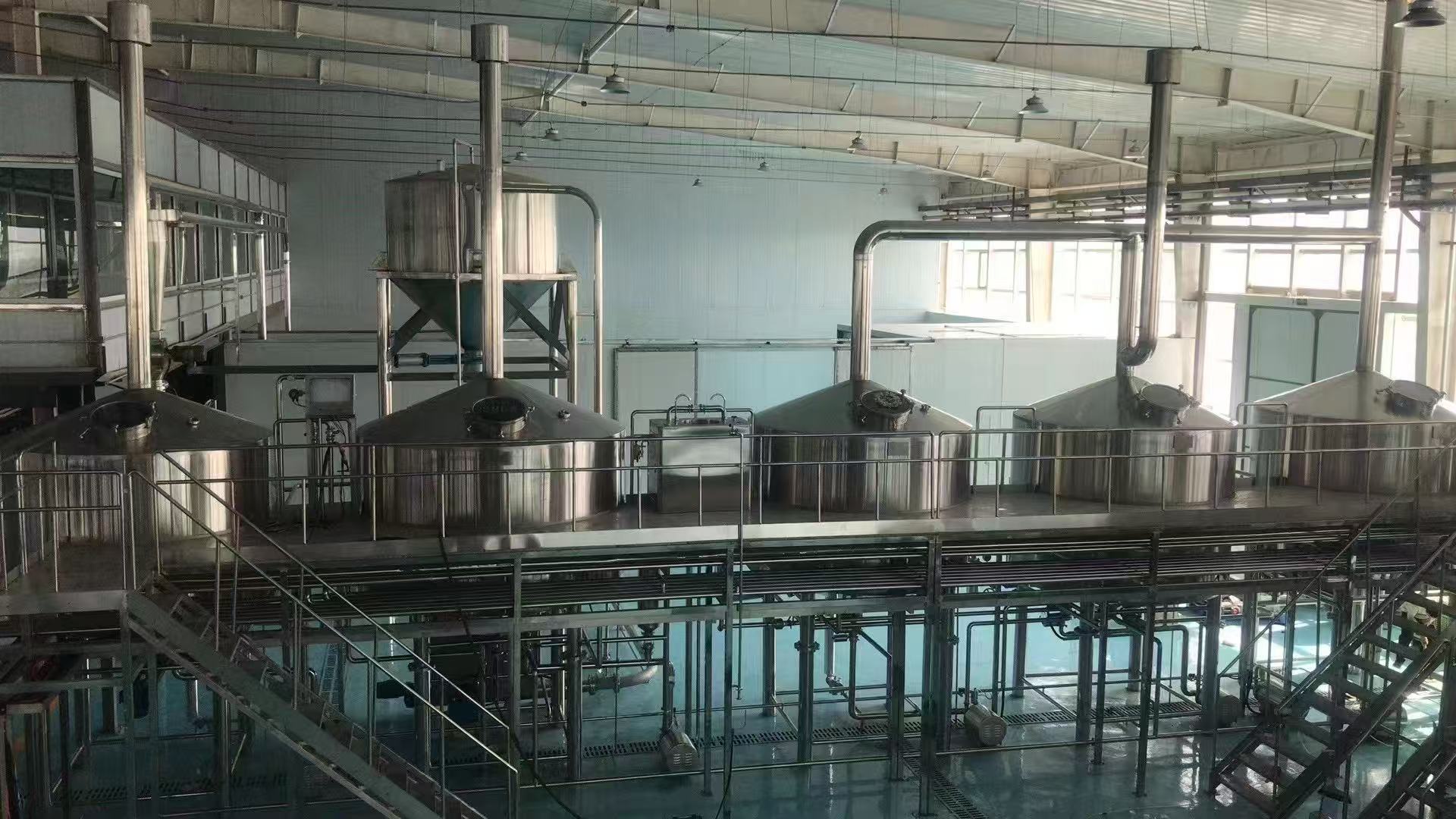 丰顺精酿啤酒设备厂—精酿啤酒设备主要生产工艺与核心技术
